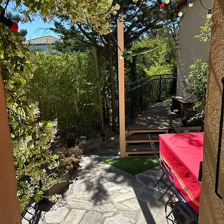 Shared House Les Louves * Saint-Raphael (Var)